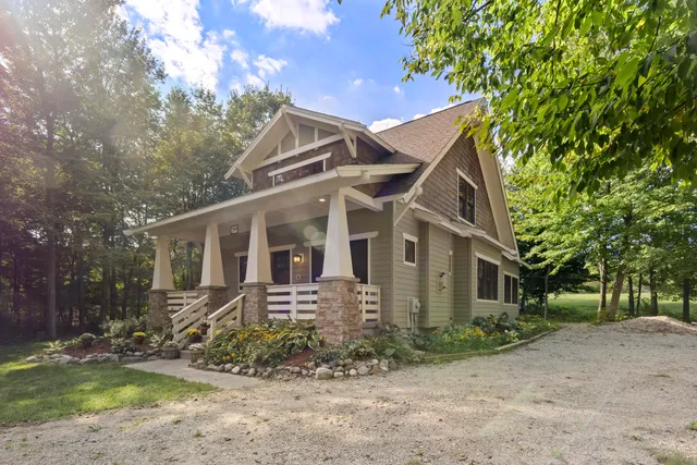 $869,000 | 7944 Manitou Court, Thompsonville, MI 49683