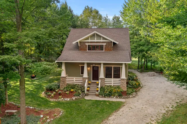 $869,000 | 7944 Manitou Court, Thompsonville, MI 49683