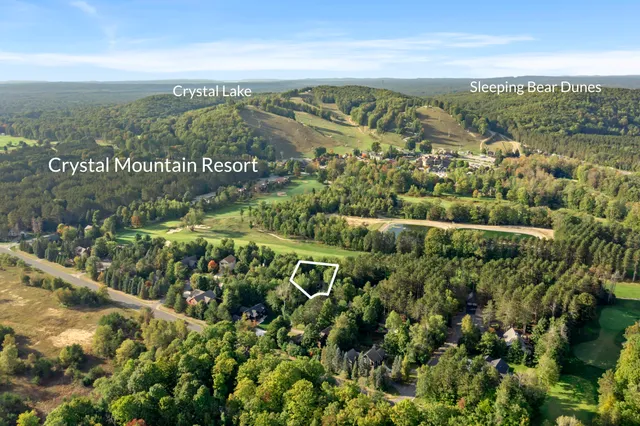 $869,000 | 7944 Manitou Court, Thompsonville, MI 49683