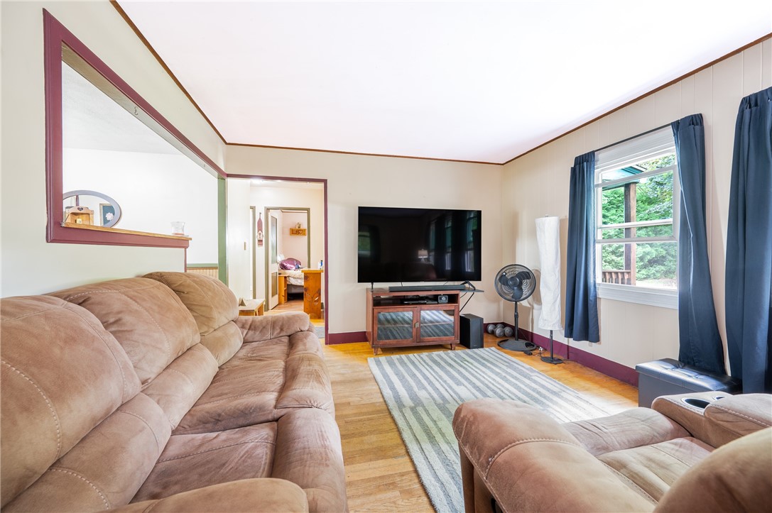 23 Elm Road Burrillville, RI 02826 - Photo 6 of 19