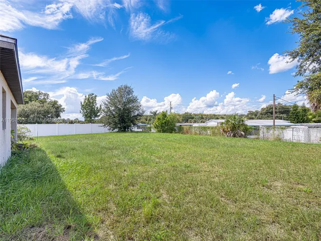 $260,000 | 4313 Abaco Drive, Tavares, FL 32778