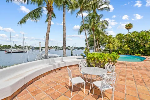 $15,000 | 1511 East Lake Drive, Fort Lauderdale, FL 33316