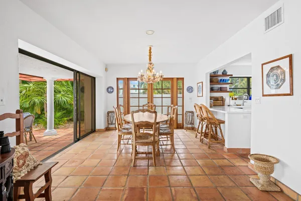 $15,000 | 1511 East Lake Drive, Fort Lauderdale, FL 33316