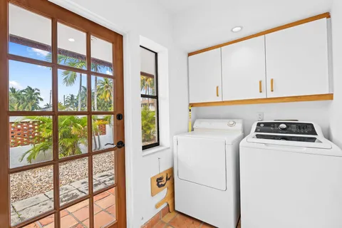 $15,000 | 1511 East Lake Drive, Fort Lauderdale, FL 33316