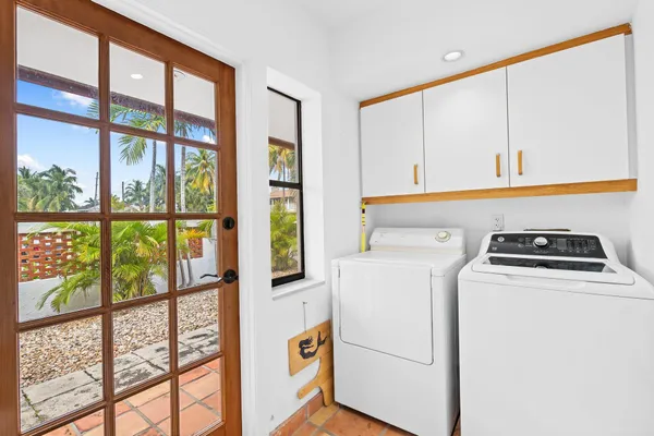 $15,000 | 1511 East Lake Drive, Fort Lauderdale, FL 33316