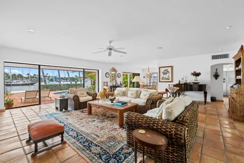 $15,000 | 1511 East Lake Drive, Fort Lauderdale, FL 33316