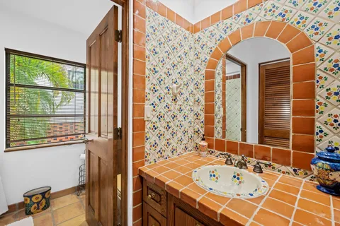 $15,000 | 1511 East Lake Drive, Fort Lauderdale, FL 33316