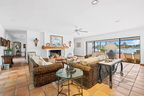 $15,000 | 1511 East Lake Drive, Fort Lauderdale, FL 33316