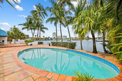 $15,000 | 1511 East Lake Drive, Fort Lauderdale, FL 33316