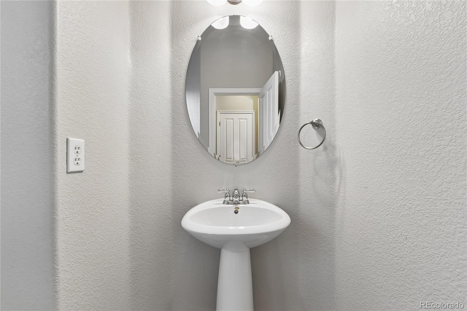 3110 Redhaven Way Highlands Ranch, CO 80126 - Photo 21 of 42 Gallery Image 21
