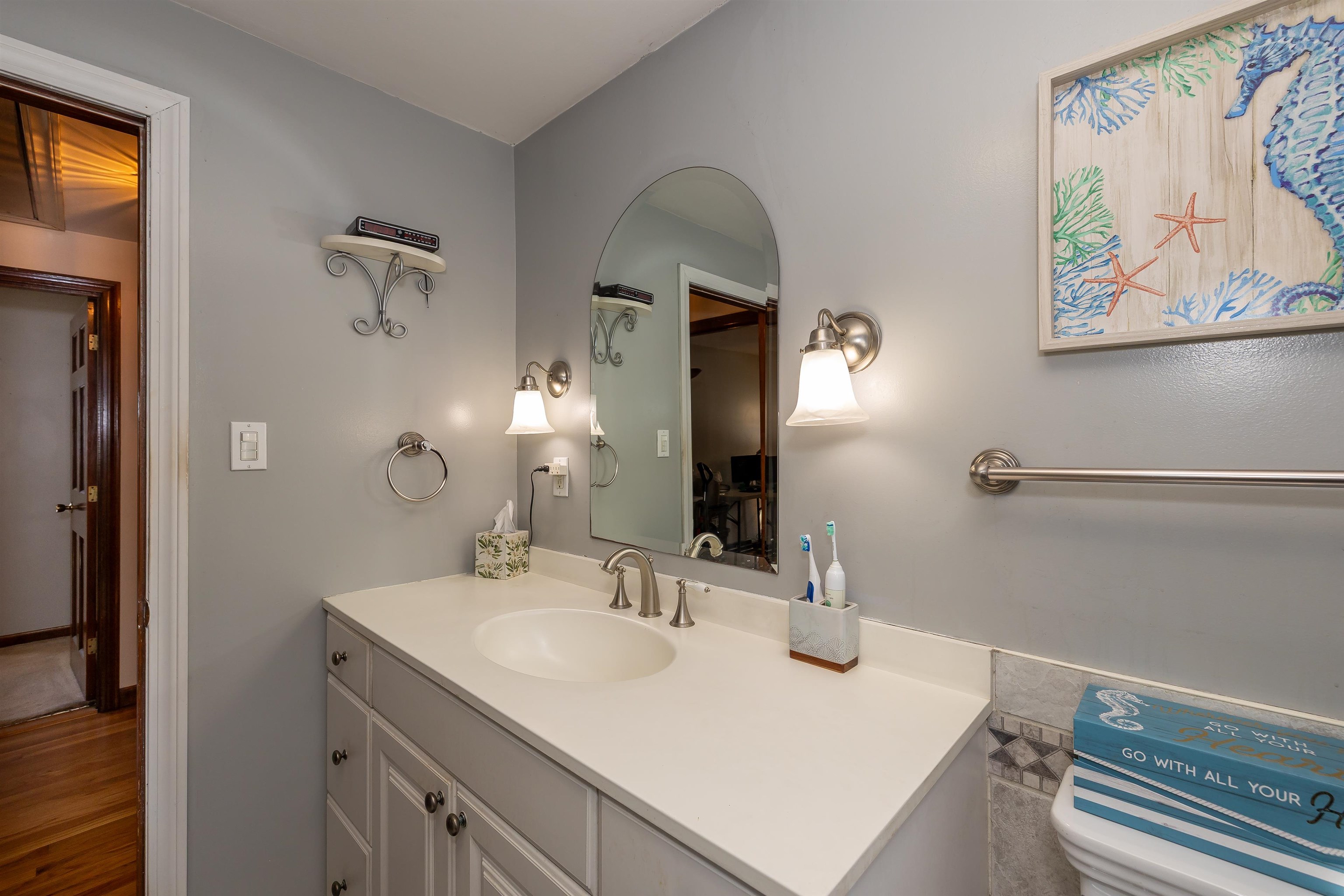 92 Peele Road Nashua, NH 03062 - Photo 24 of 35