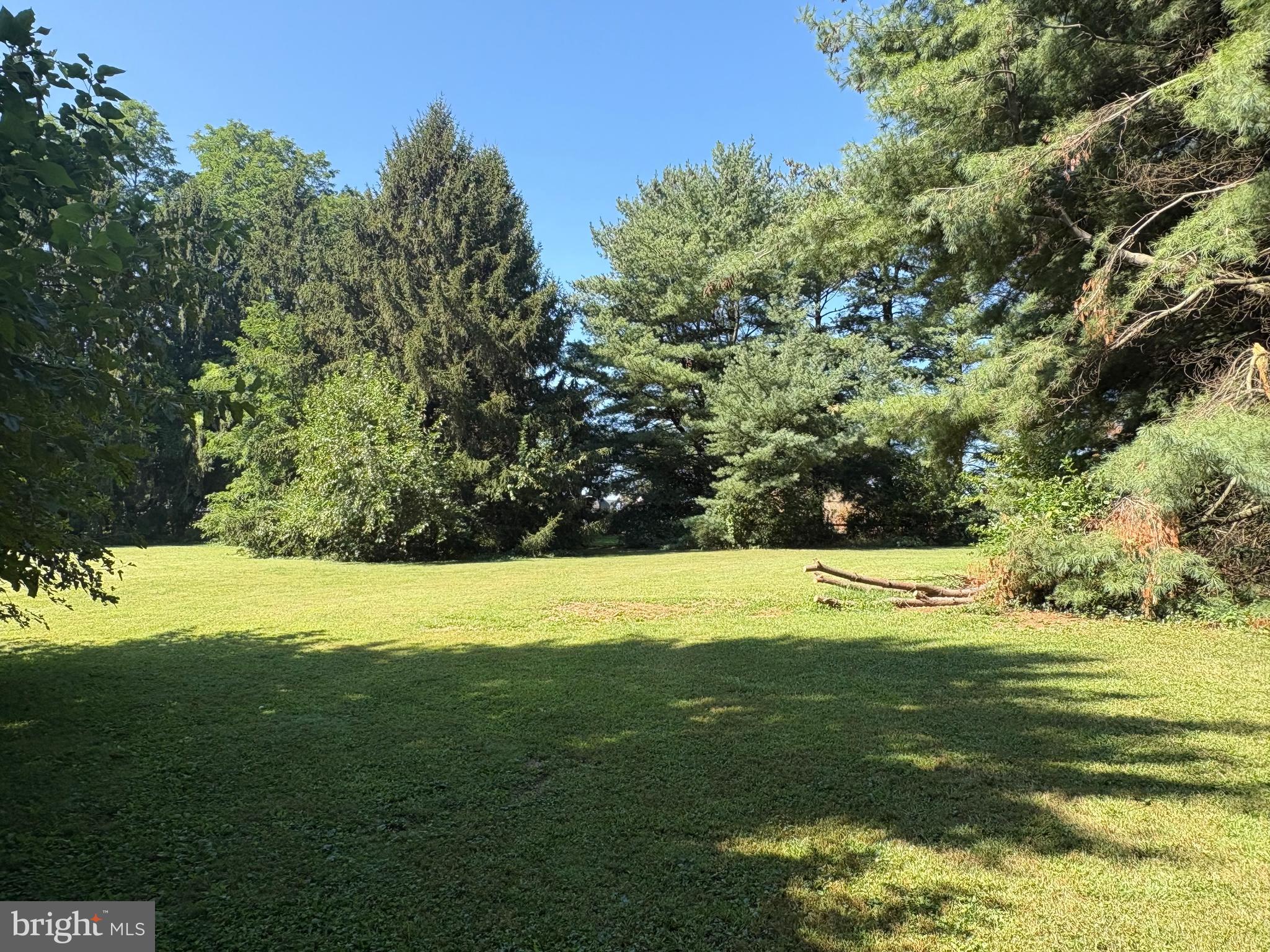 934 Village Road Lancaster, PA 17602 - Photo 17 of 17 Gallery Image 17