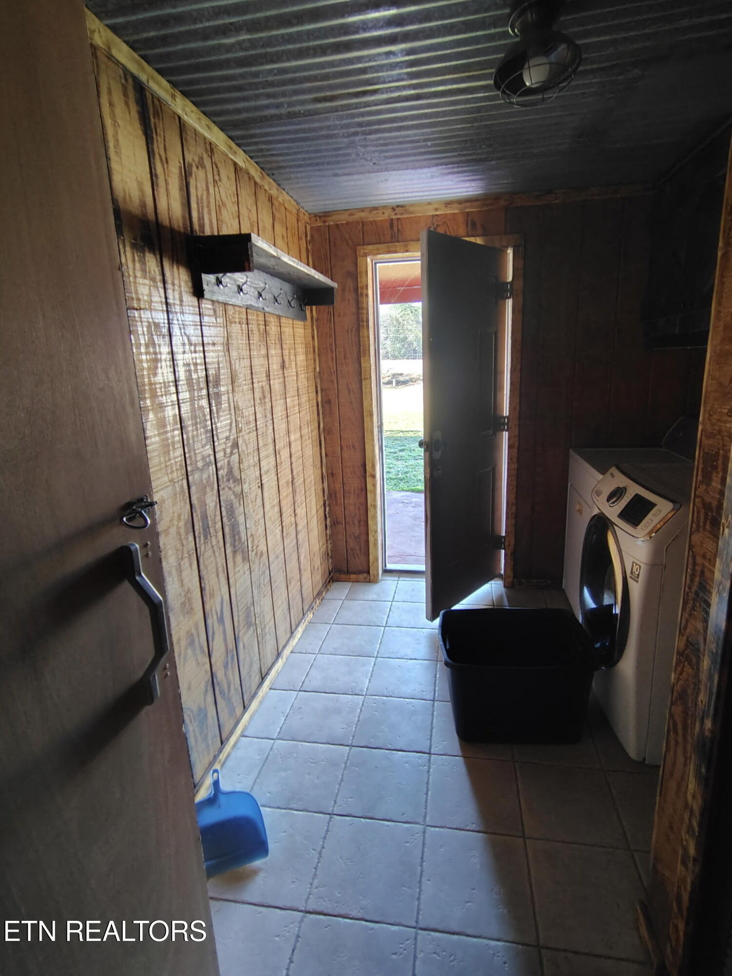 4321 Stone Mountain Road Coeburn, VA 24230 - Photo 15 of 55 16) 68568-69aef5568c7b8