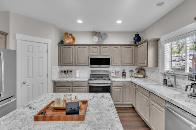 4348 Pheasant Ridge Trail West Lehi, UT 84048 - Photo 15 of 54