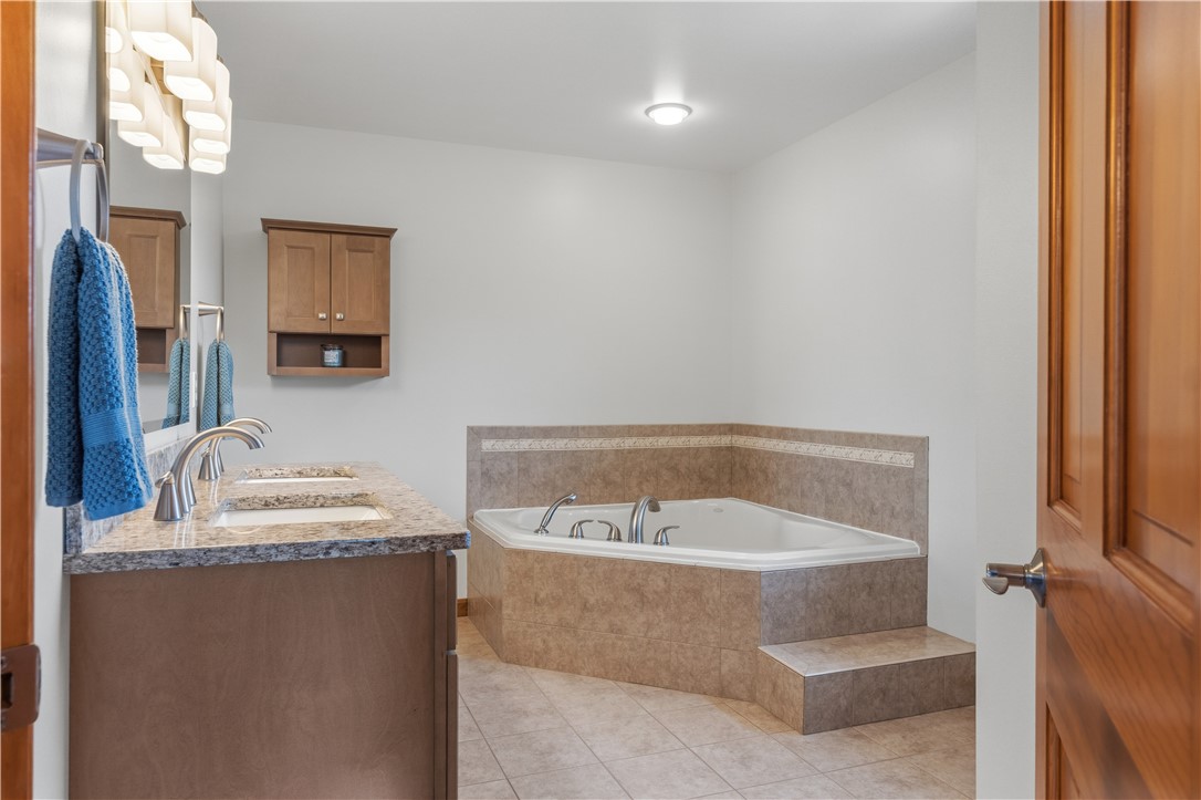 3 Courtney Lane Hopkinton, RI 02832 - Photo 29 of 46