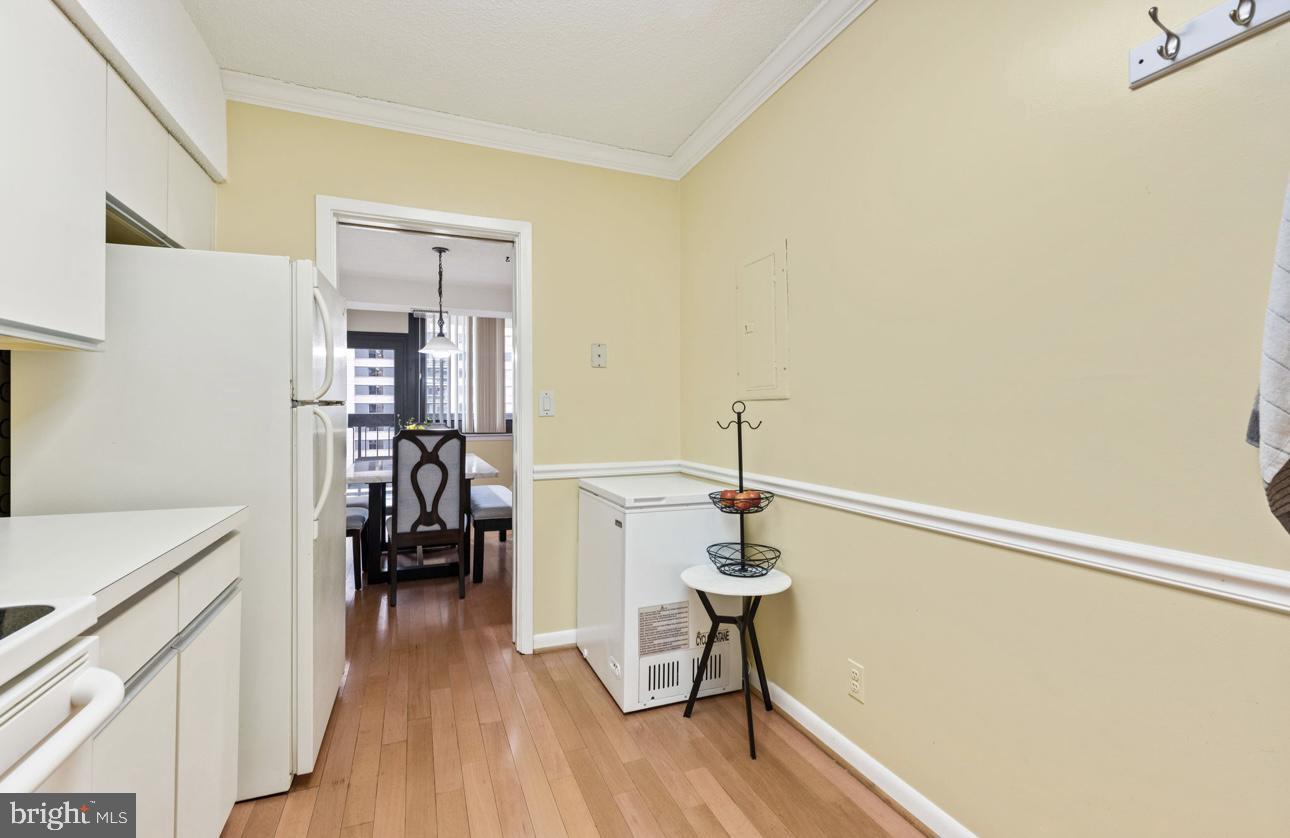 5501 Seminary Road, Unit 801S Falls Church, VA 22041 - Photo 18 of 32 a view of a room with gym equipment