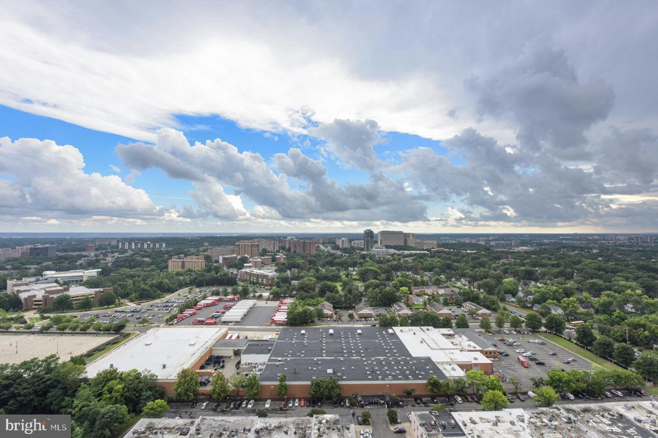 5501 Seminary Road, Unit 801S Falls Church, VA 22041 - Photo 32 of 32 an aerial view of residential building and car parked