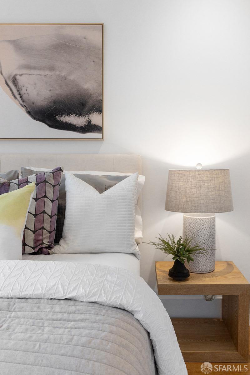 564 Fell Street San Francisco, CA 94102 - Photo 36 of 82 a living room with furniture and a lamp