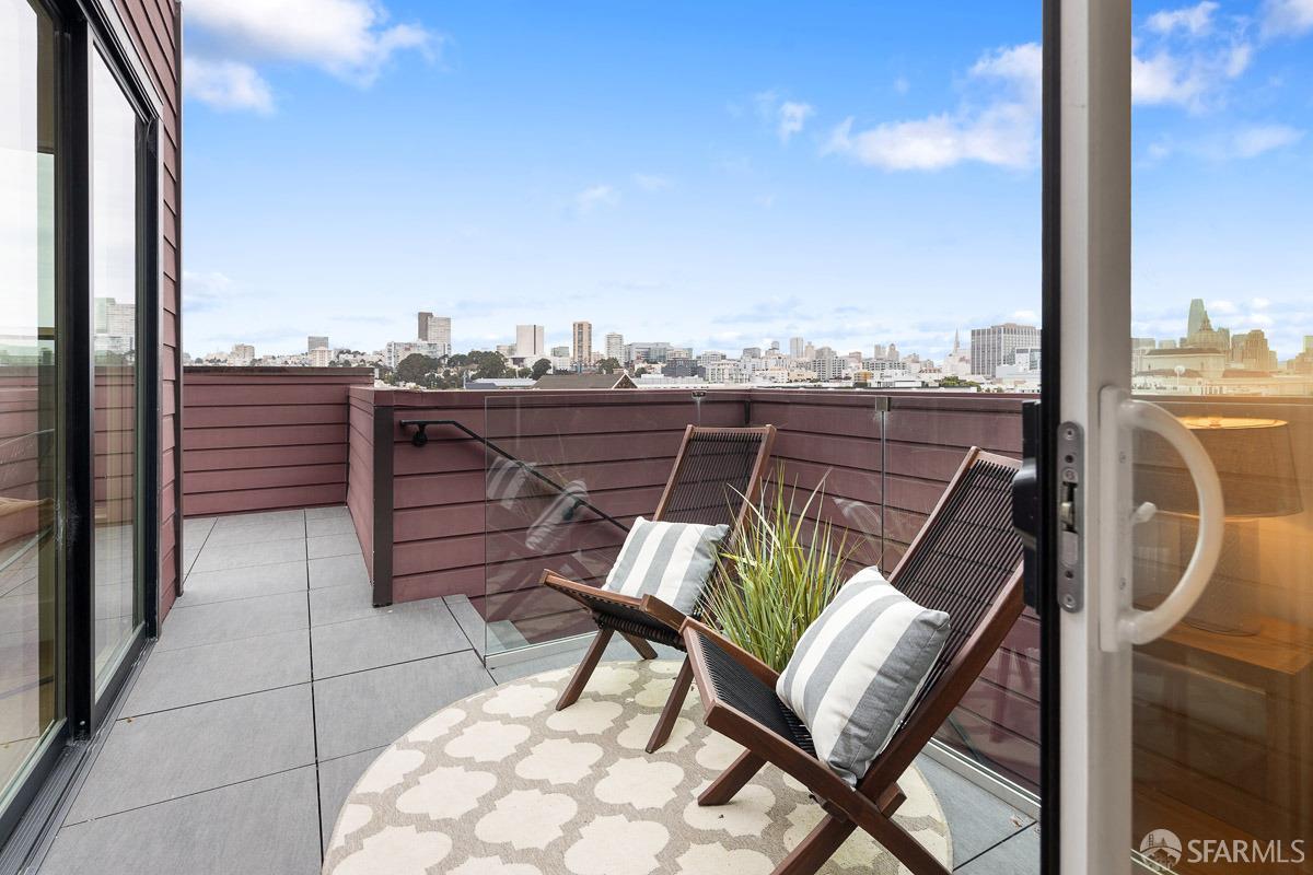 564 Fell Street San Francisco, CA 94102 - Photo 39 of 82 a view of sitting area with furniture and wooden fence