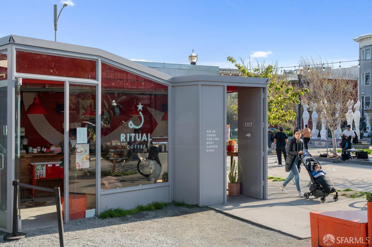 564 Fell Street San Francisco, CA 94102 - Photo 49 of 82 a view of a front door of the house