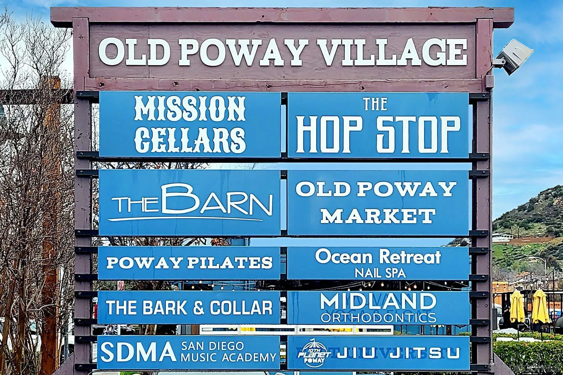 13821 Eisenhower Avenue Poway, CA 92064 - Photo 36 of 37 a sign on a street corner