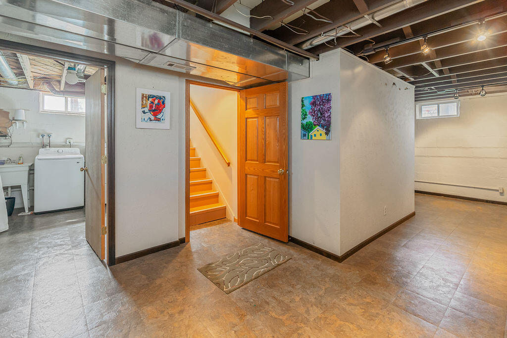 2134 Redfield Street La Crosse, WI 54601 - Photo 19 of 37 DSC02814