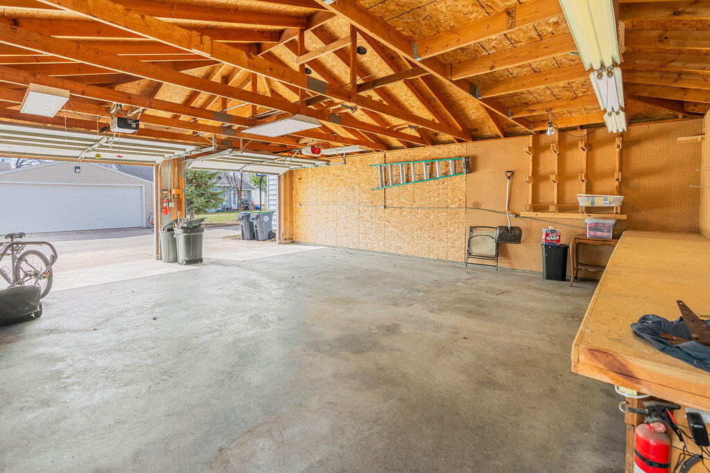 2134 Redfield Street La Crosse, WI 54601 - Photo 26 of 37 DSC02844