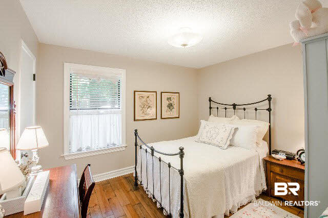 705 Olive Avenue Fairhope, AL 36532 - Photo 29 of 43 Guest Bedroom
