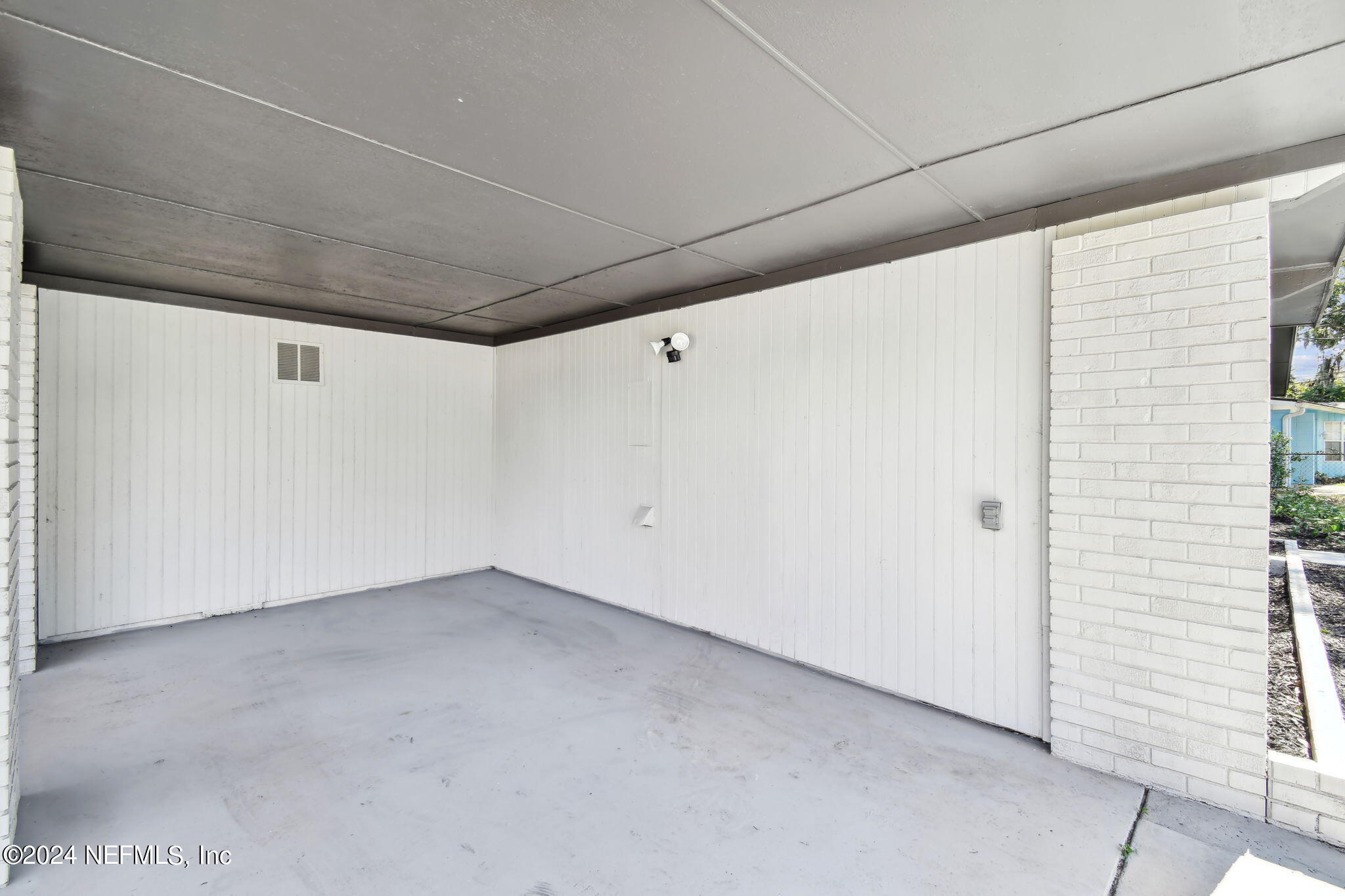 7518 Pinnacle Drive Jacksonville, FL 32221 - Photo 26 of 28 a view of an empty room