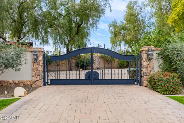 $2,980,000 | 1128 East Desert Court, Gilbert, AZ 85234