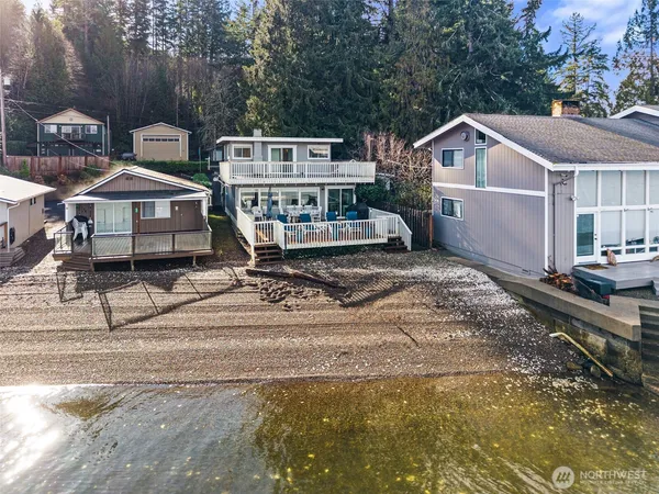 $849,500 | 11571 Highway 106, Union, WA 98592