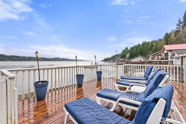 $849,500 | 11571 Highway 106, Union, WA 98592