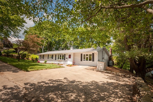 33 Reed Road Peabody, MA 01960 - Photo 2 of 24 Gallery Image 2