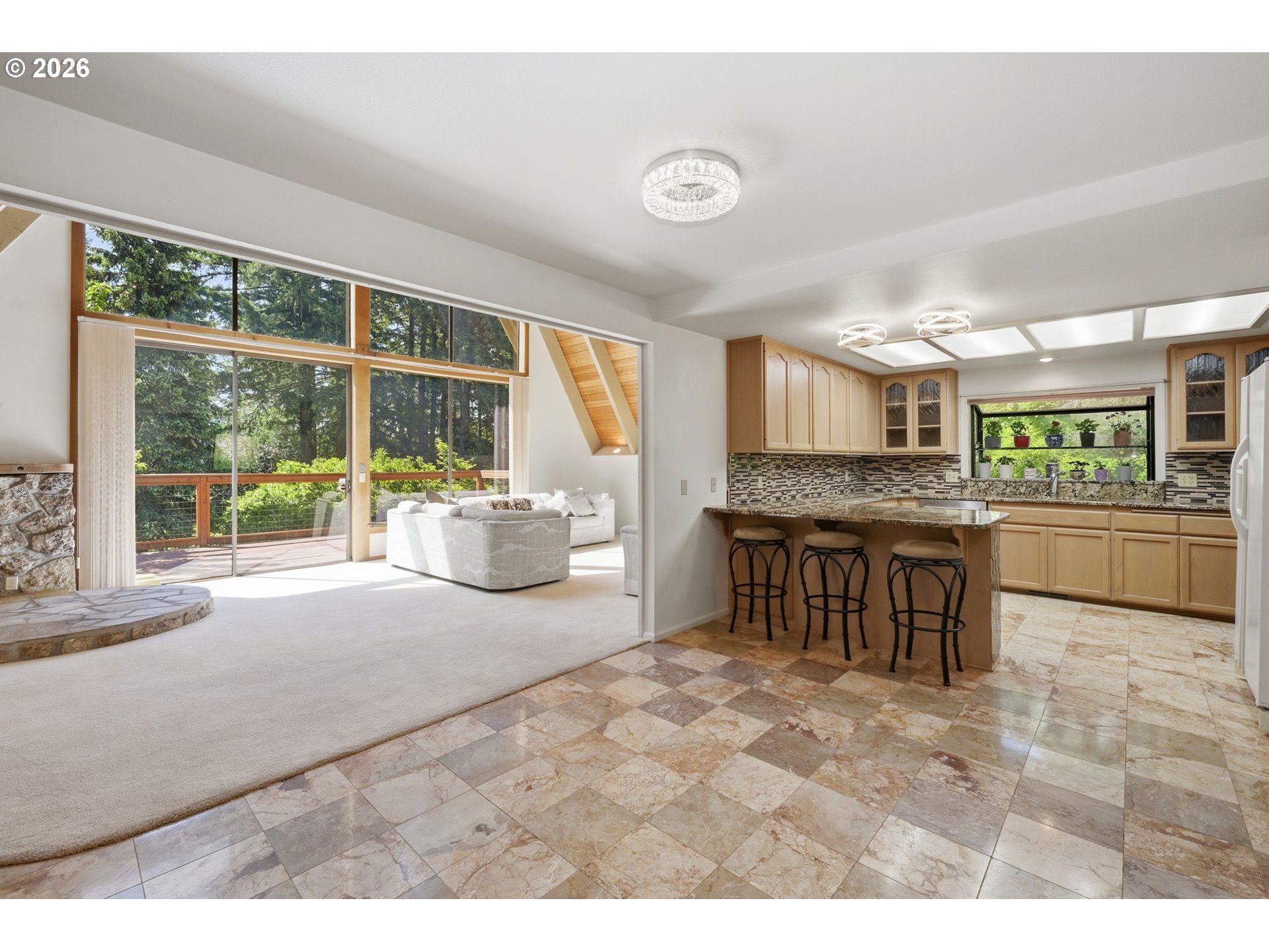 90966 Hill Road Springfield, OR 97478 - Photo 15 of 48 Dining Area