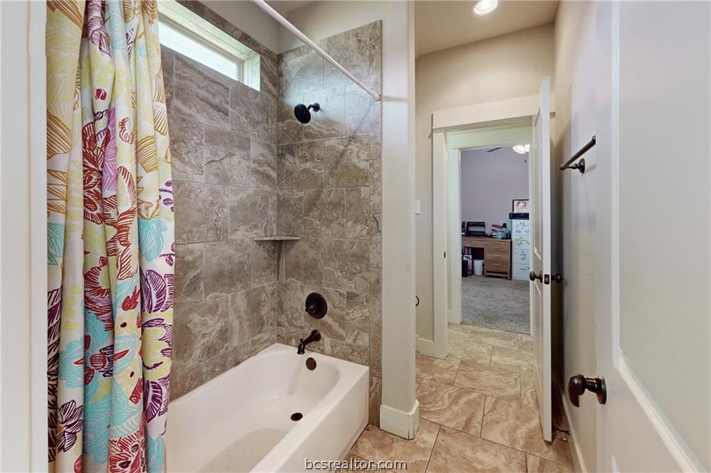 3007 Embers Loop Bryan, TX 77808 - Photo 19 of 27 Full bath with shower/tub combination