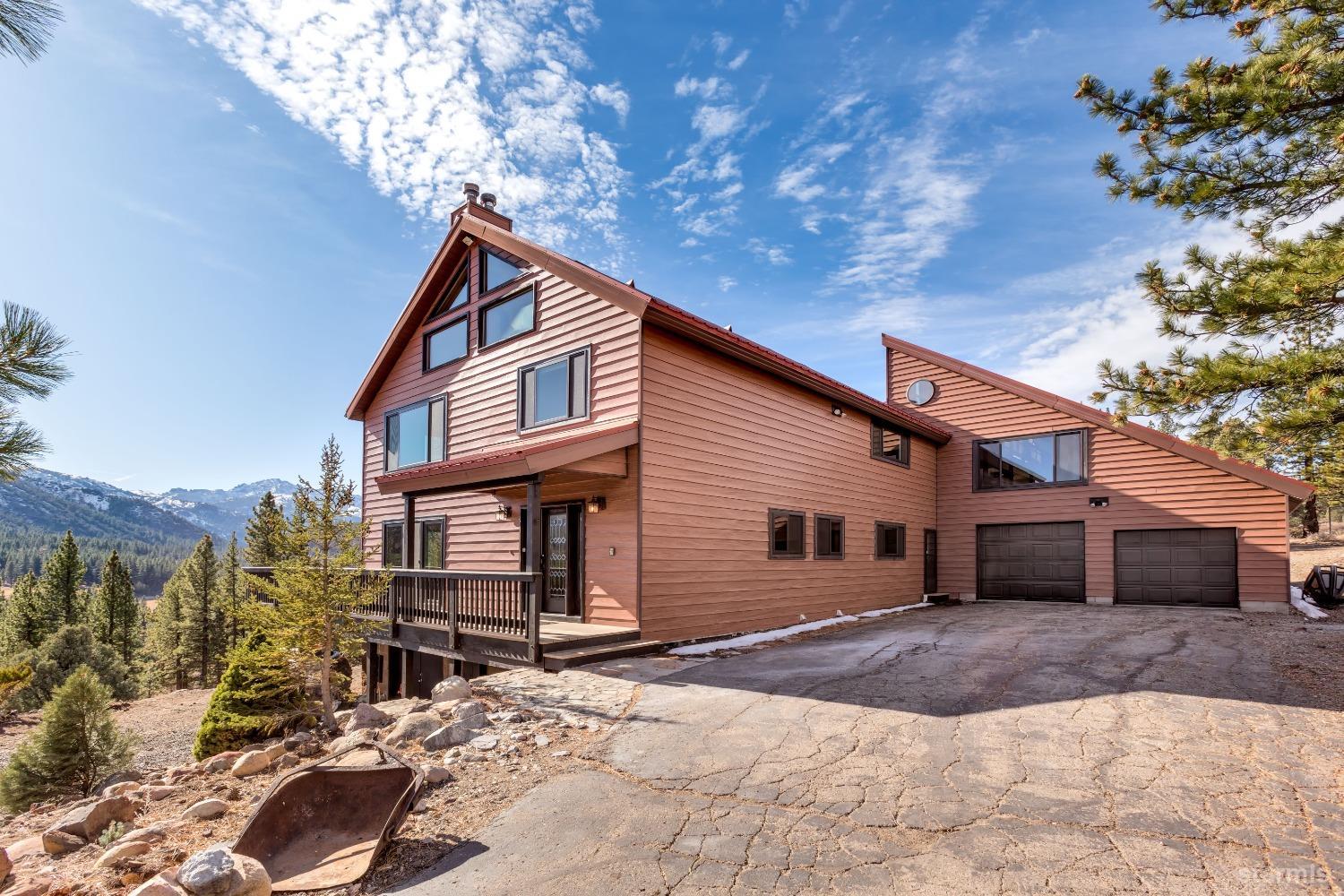 245 Hot Springs Road Markleeville, CA 96120 - Photo 3 of 34