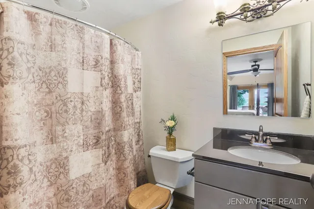 $1,199,900 | 15742 Grand Point Drive, Grand Haven, MI 49417