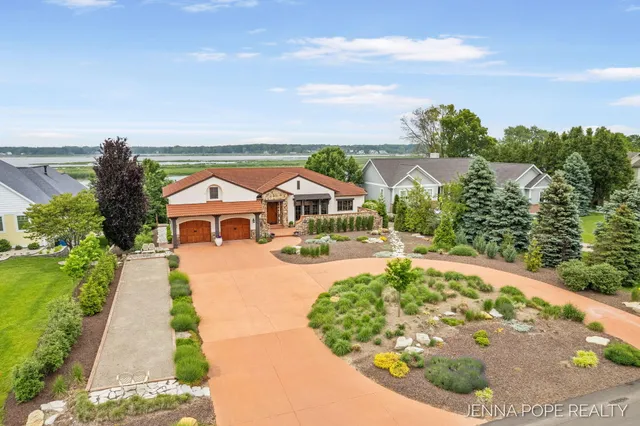 $1,199,900 | 15742 Grand Point Drive, Grand Haven, MI 49417