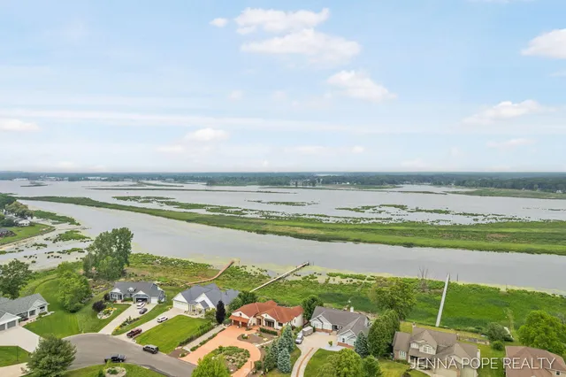 $1,199,900 | 15742 Grand Point Drive, Grand Haven, MI 49417
