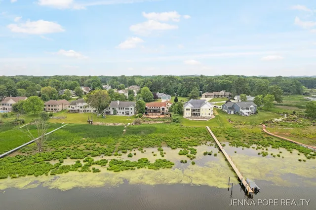 $1,199,900 | 15742 Grand Point Drive, Grand Haven, MI 49417