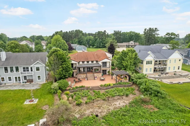 $1,199,900 | 15742 Grand Point Drive, Grand Haven, MI 49417