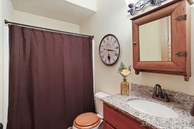 $1,199,900 | 15742 Grand Point Drive, Grand Haven, MI 49417