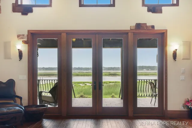 $1,199,900 | 15742 Grand Point Drive, Grand Haven, MI 49417