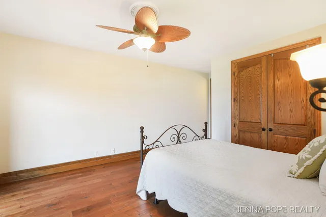 $1,199,900 | 15742 Grand Point Drive, Grand Haven, MI 49417