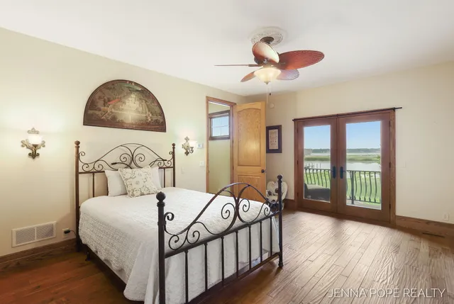 $1,199,900 | 15742 Grand Point Drive, Grand Haven, MI 49417