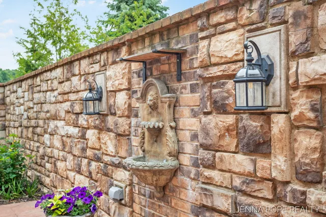 $1,199,900 | 15742 Grand Point Drive, Grand Haven, MI 49417