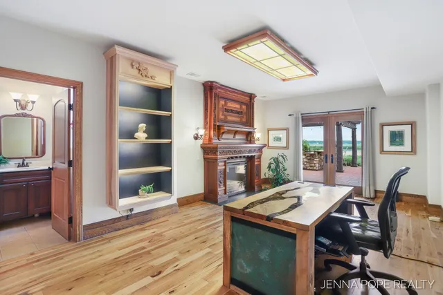 $1,199,900 | 15742 Grand Point Drive, Grand Haven, MI 49417