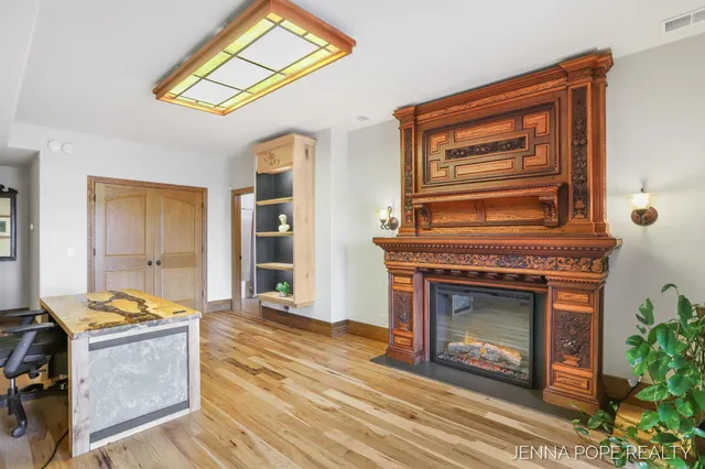 $1,199,900 | 15742 Grand Point Drive, Grand Haven, MI 49417