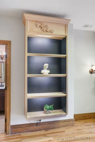 $1,199,900 | 15742 Grand Point Drive, Grand Haven, MI 49417