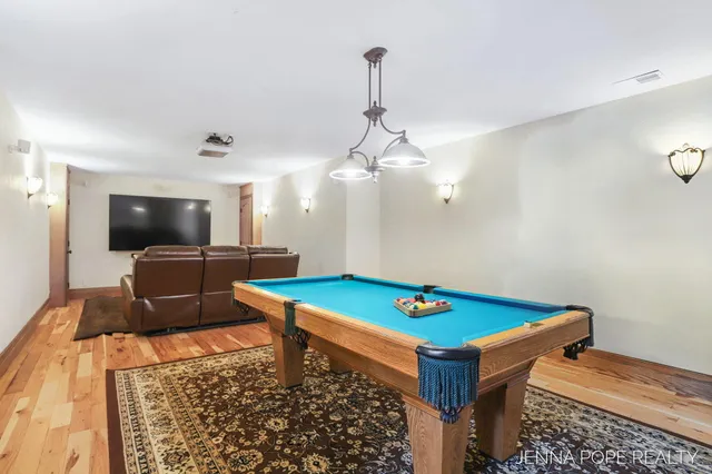 $1,199,900 | 15742 Grand Point Drive, Grand Haven, MI 49417